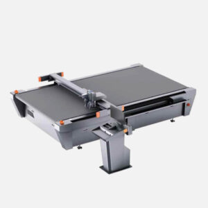 KNF SC Series<h6>Mesa de corte</h6>